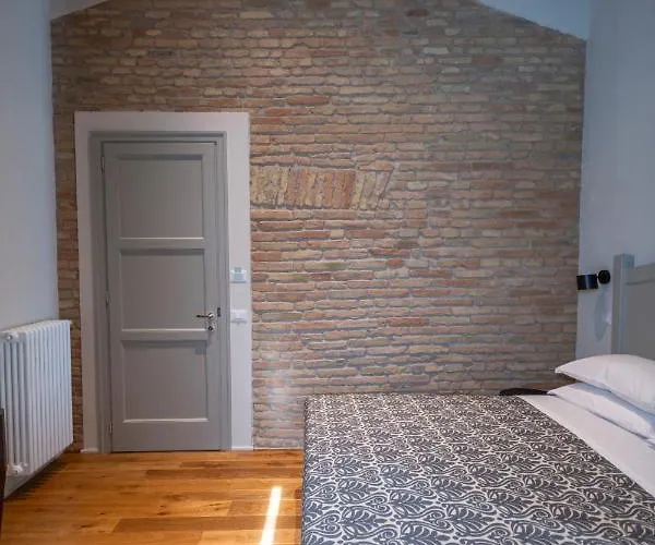 Sei Sequoie Nature & Charme Bed & Breakfast