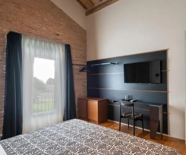 Sei Sequoie Nature & Charme 4*